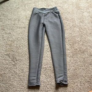 Grey Scrunched Leggings